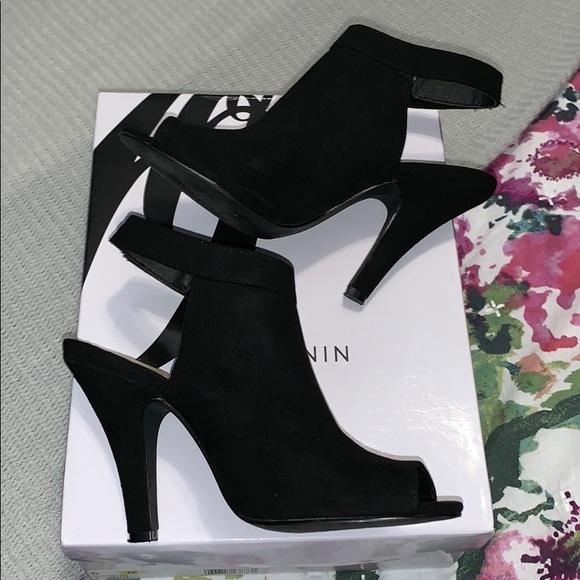 Nine West Shoes - Suede Nine West open toe heels